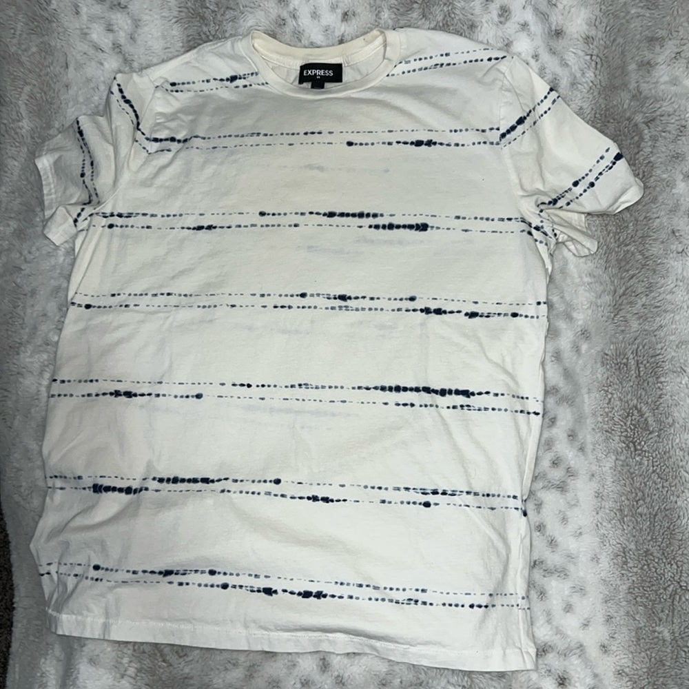 Men’s EXPRESS short sleeve t-shirt Medium